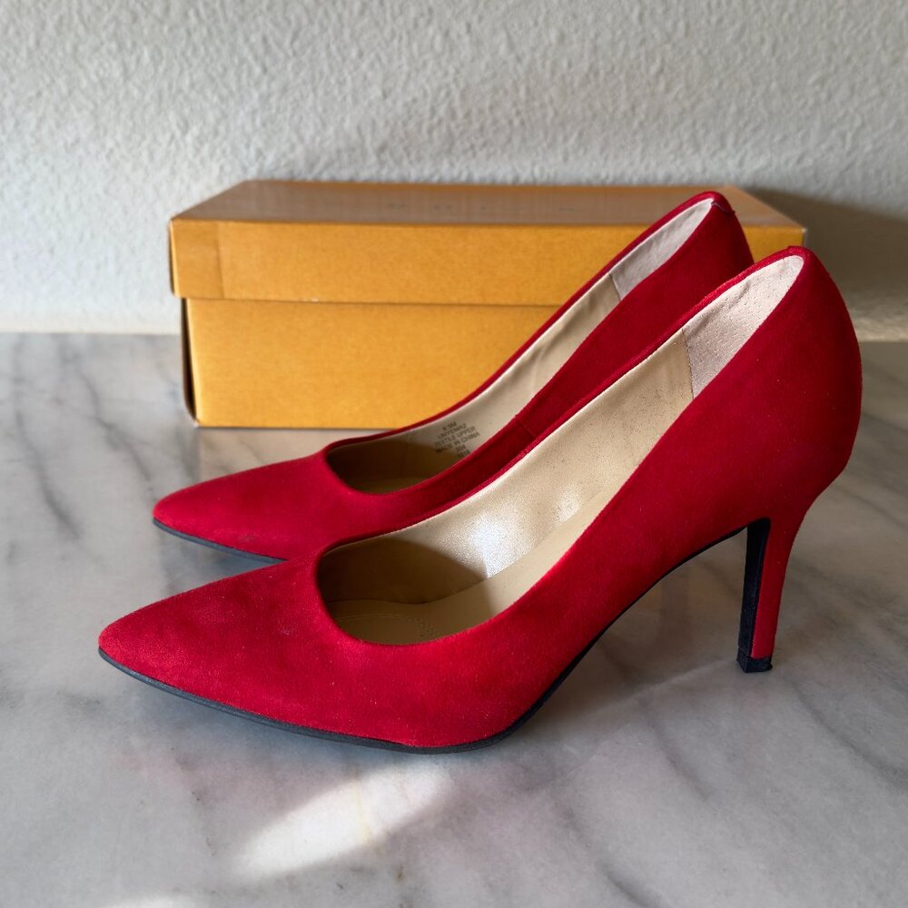 Unisa Women's Red Heels, Pumps, size 6.5